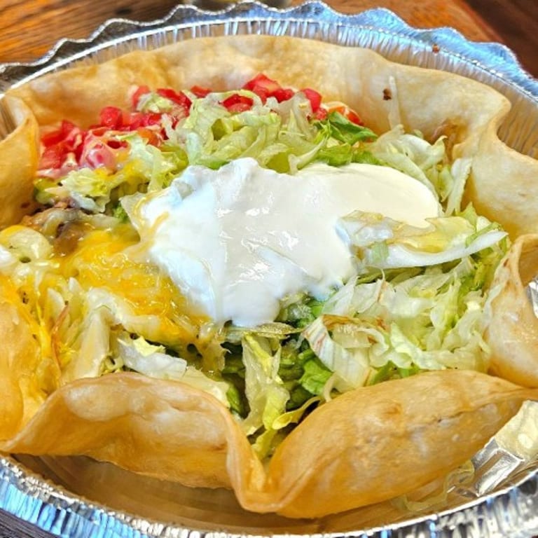 Taco Salad: A Fresh Tex-Mex Favorite